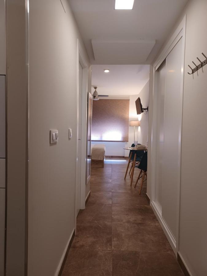 Apartamento Acogedor Junto A Calle Betis, Triana-Los Remedios Севилья Экстерьер фото