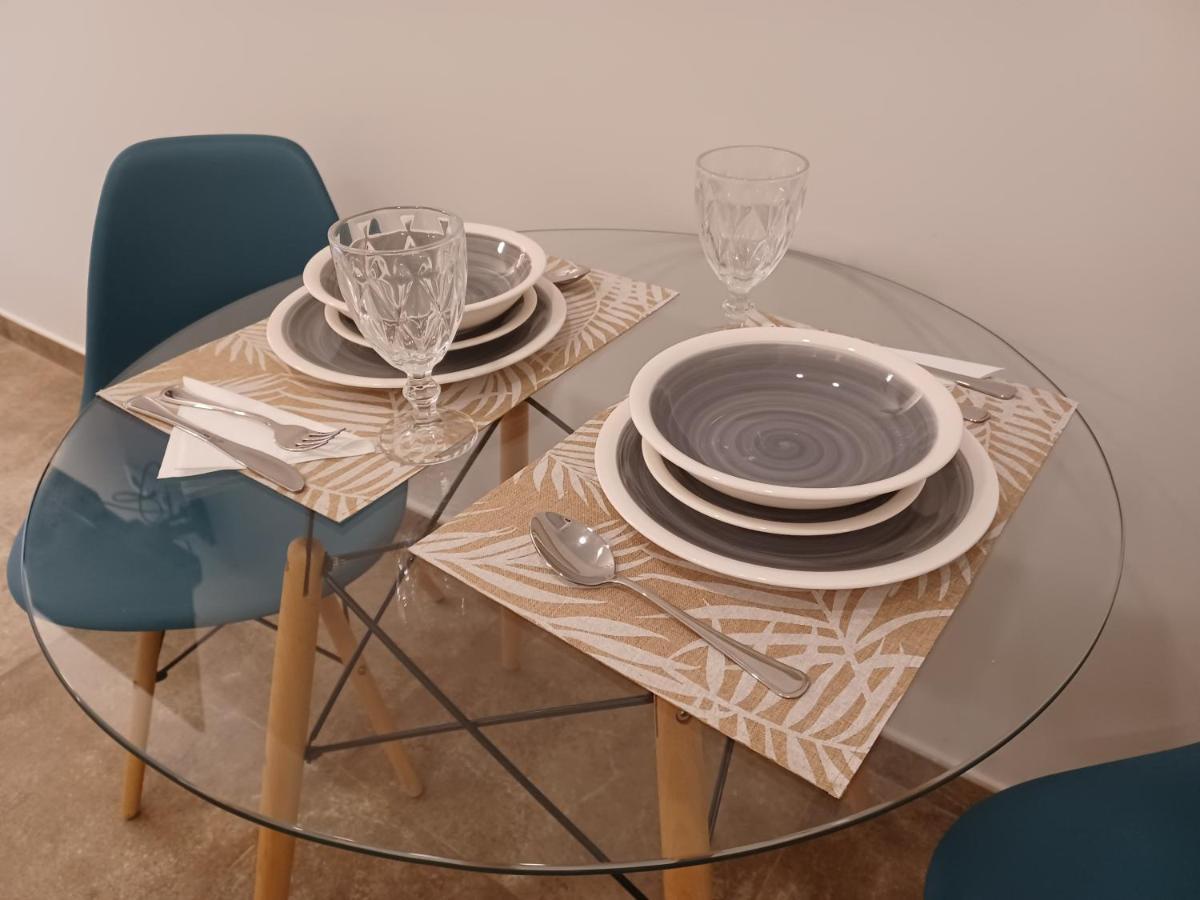 Apartamento Acogedor Junto A Calle Betis, Triana-Los Remedios Севилья Экстерьер фото