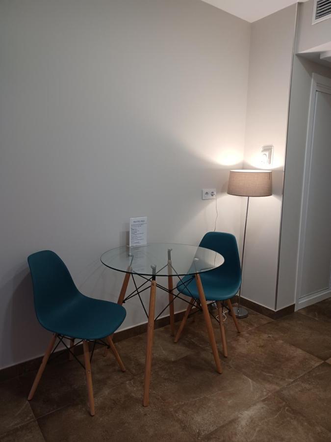 Apartamento Acogedor Junto A Calle Betis, Triana-Los Remedios Севилья Экстерьер фото